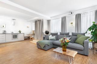 Stylish Apartment With Home Cinema, 2-min Tram - Berlino - 0