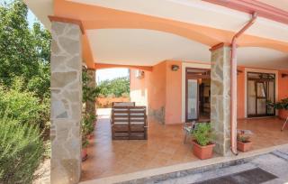 2 Bedroom Beautiful Apartment In Mercato Cilento - 4