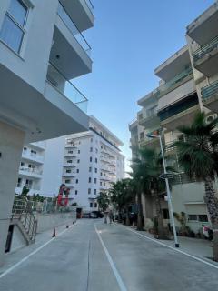 Red apartment - Golem - 8