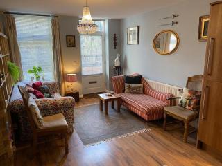 Beautiful & unique riverside town centre apartment - Macclesfield - 0