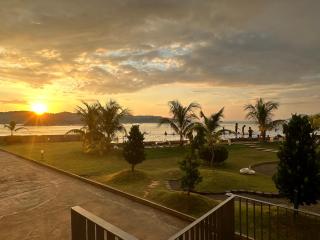 Sunset Seaview Vacation Condos @ Jesselton Quay - Kota Kinabalu - 6