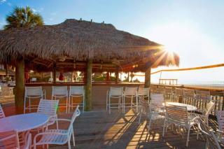 Beautiful Villa, Walk to The Beach - 6