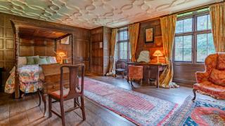 Kentchurch Court - - 4