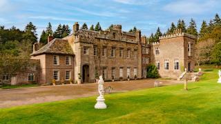 Kentchurch Court - - 9
