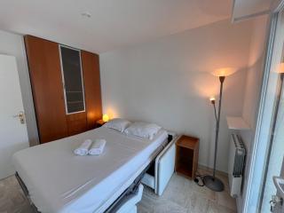 A032-Beautiful apartment for 4 - Near Croisette - Cannes - 2