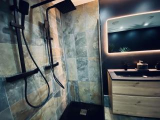 nuit d exception avec jacuzzi - Bourg-de-Péage - 3