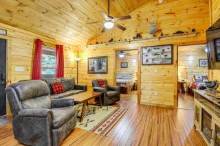 2 Mi to Dtwn Gatlinburg Crescent Claw Cabin! - Gatlinburg - 4