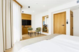 Natura All Seasons Boutique Hotel - Boergas - 3