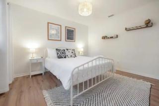 9BR Heated Pool Hot Tub Sleeps 25 - Largo - 6