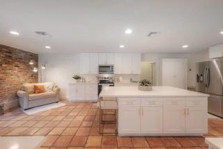 9BR Heated Pool Hot Tub Sleeps 25 - Largo - 2