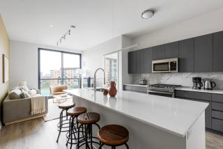 Blueground River West pool gym wd ac CHI-1086 - 5