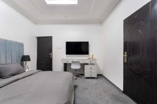 Tastefully furnished 3 bedroom apartment - Lekki - 4