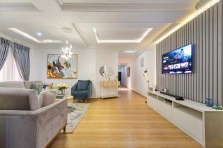 Tastefully furnished 3 bedroom apartment - Lekki - 0