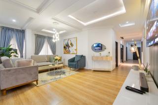 Tastefully furnished 3 bedroom apartment - Lekki - 8