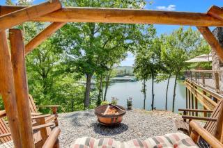 Lakefront Paradise Island - New Tazewell - 0