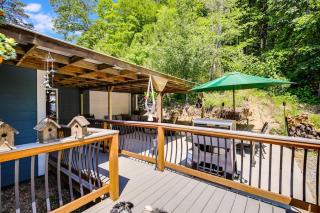Lakefront Paradise Island - New Tazewell - 4