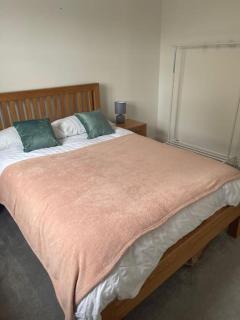 2 Bedroom Flat in Cirencester - - 5
