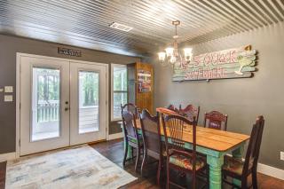 Ferriday Lakehouse with Private Dock, Deck, and Yard! - Saint John - 4