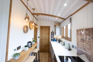 The Love Shack - 4