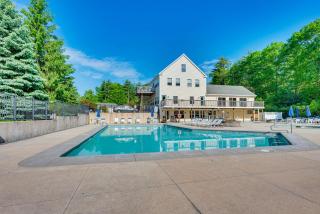 Charming Coastal Cottage with Pool Access! - 8