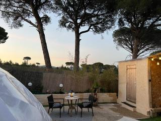 Bulle insolite avec jacuzzi privé - Nature & romantisme a Fréjus - 1