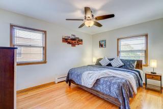 Luxury Artistic Condo Historic Location - Elmwood Park - 1