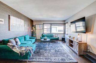 Top Rated Luxury 2BR Condo Historic Location - Elmwood Park - 6