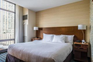 Fairfield Inn and Suites Chicago Downtown-River North - 6