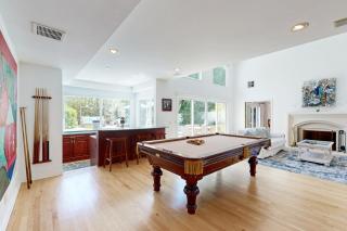 Tullis Charm - Los Angeles - 1