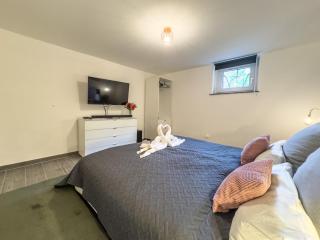 Souterrain Apartment mit eigenem Eingang und Terasse - Sarstedt - 4