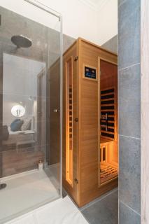 Exclusive Sauna-Equipped Residence near St Stephen's Basilica - Boedapest - 4