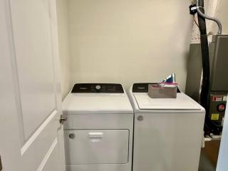 Brand New With Heated Pool Ideal for 2 Families - Cape Coral - 8