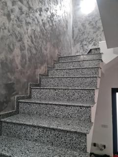 Grey House - Bucareste - 3