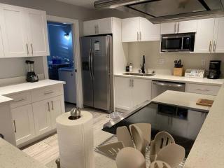 Luxurious Westchester Home Near Miami Clinics - 8