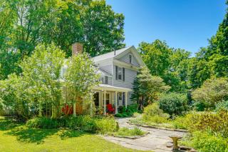 Historic Catskills Farmhouse Ski, Hike and Relax! - Catskill - 0