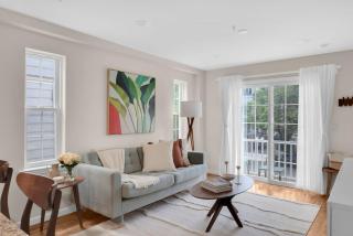 3bed2bth Luxe W Free Parking & Quick Nyc Access - 1