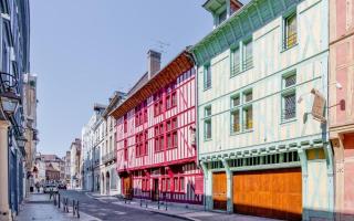 Brit Hotel Comtes De Champagne - Troyes Centre Historique - Troyes - 0