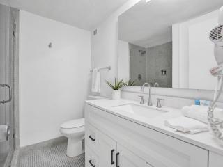 Amazing Ocean View Condo Beach Service 607 - Miami Beach - 9