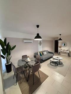 Two Bedroom Luxury Apartment - Larnaca - 4