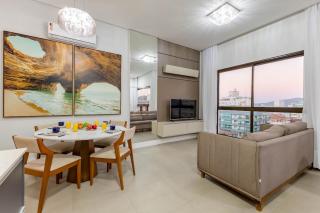 Apartamento Finamente Mobiliado com Área de Lazer e Vista Mar - Bombinhas - 8