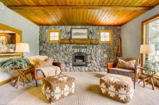 Picturesque Lake Elmo Cottage with Fire Pits! - 9