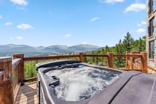 Custom 2BR & Loft Home, with Hot Tub & Stunning Views - 0