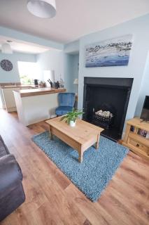 Olivia Cottage - a Home From Home by the Sea - Morecambe - 3