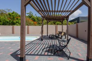 Av Curacao - Centrally Located Spacious Apartment - 3