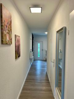 Modernes Apartment Westerwaldsteig mit Balkon und Klima - - 1
