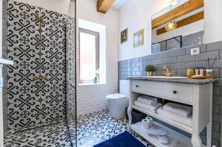 Dallure House Boutique Brasov - Braşov - 8