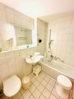 Wohnung direkt an der Skipiste und Bergbahn, 7 Betten, 2 Bäder - Feldberg - 4