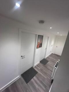 2 bed luxury apartment - Londra - 2