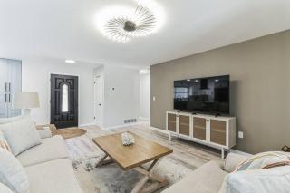Coastal Comfort Getaway in the Heart of SRQ - 6