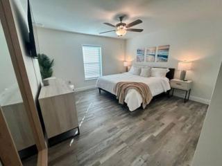 New Build With Heated Pool! Perfect for 2 families! - 5